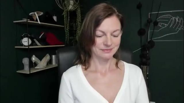 Image 12 of vivian_dream Stream on Chaturbate on 1 month ago