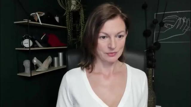 Image 3 of vivian_dream Stream on Chaturbate on 1 month ago