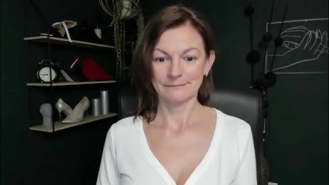 Image 7 of vivian_dream Stream on Chaturbate on 1 month ago