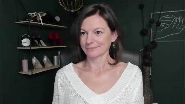 Image 7 of vivian_dream Stream on Chaturbate on 1 month ago