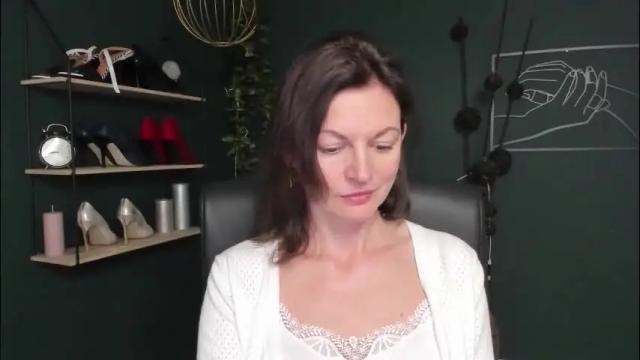 Image 2 of vivian_dream Stream on Chaturbate on 27 days ago
