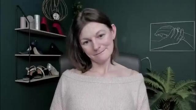 Image 2 of vivian_dream Stream on Chaturbate on 2 months ago