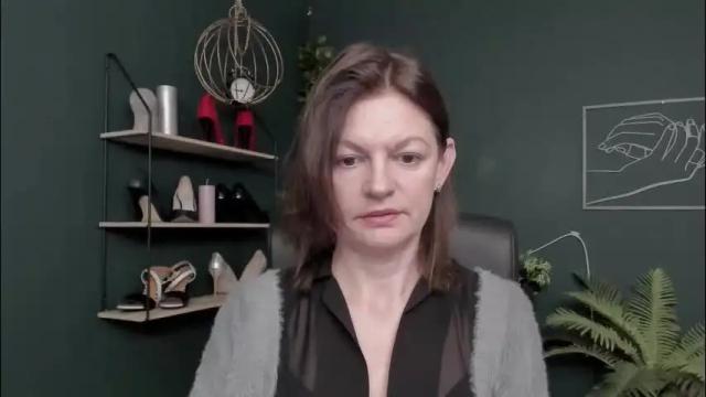 Image 2 of vivian_dream Stream on Chaturbate on 1 month ago