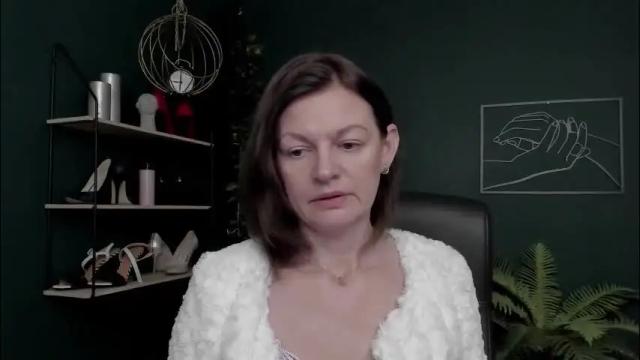 Image 3 of vivian_dream Stream on Chaturbate on 26 days ago