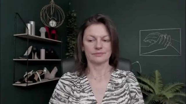 Image 2 of vivian_dream Stream on Chaturbate on 23 days ago