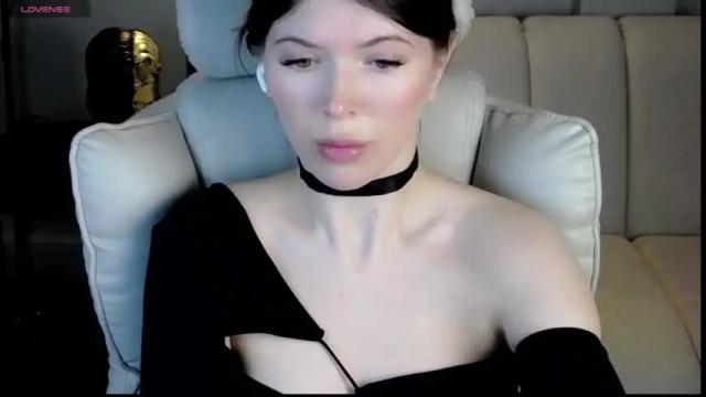 Image 12 of vivian_evans_ Stream on Chaturbate on 12 months ago