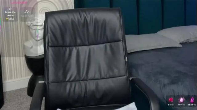 Image 11 of vivian_evans_ Stream on Chaturbate on 8 days ago