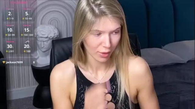 Image 2 of vivian_evans_ Stream on Chaturbate on 1 month ago