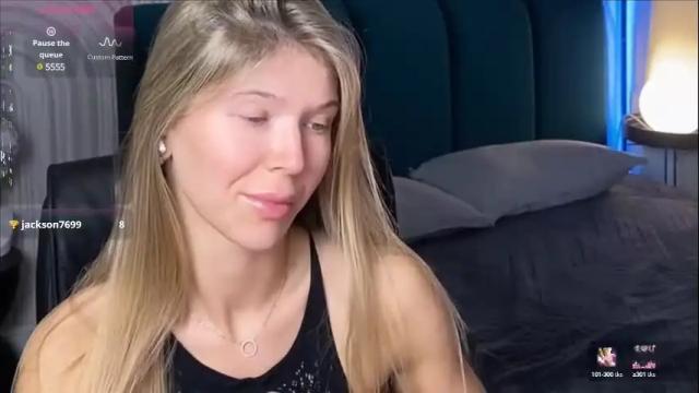 Image 7 of vivian_evans_ Stream on Chaturbate on 1 month ago