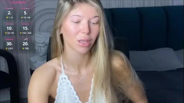 Image 3 of vivian_evans_ Stream on Chaturbate on 1 month ago