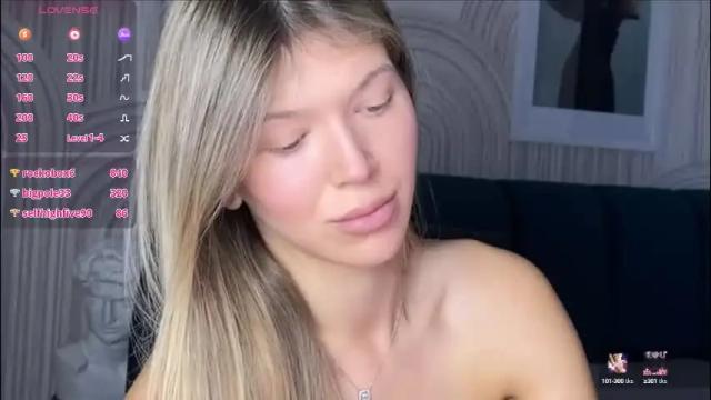 Image 6 of vivian_evans_ Stream on Chaturbate on 1 month ago