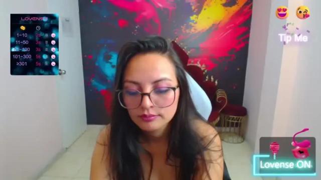 Image 10 of vivian_giraldo Stream on Chaturbate on 18 months ago
