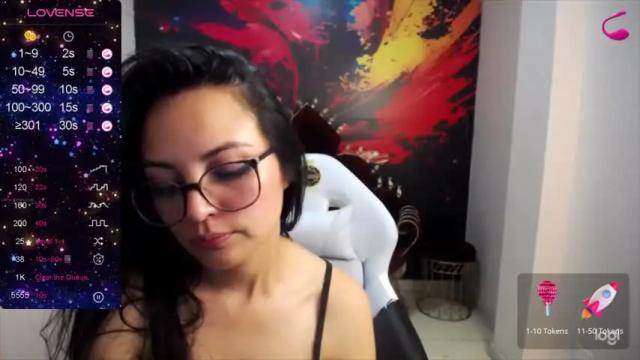 Thumbnail 3, vivian_giraldo's Stream at Chaturbate, 17 months ago