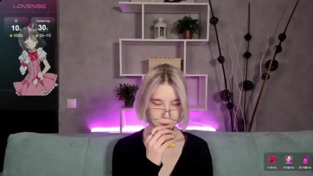 Image 11 of vivian_got Stream on Chaturbate on 13 months ago