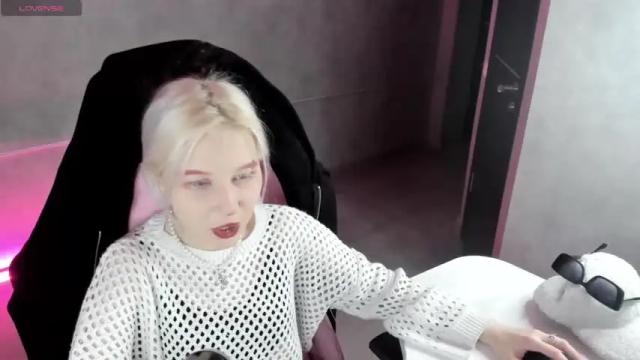 Image 10 of vivian_got Stream on Chaturbate on 12 months ago