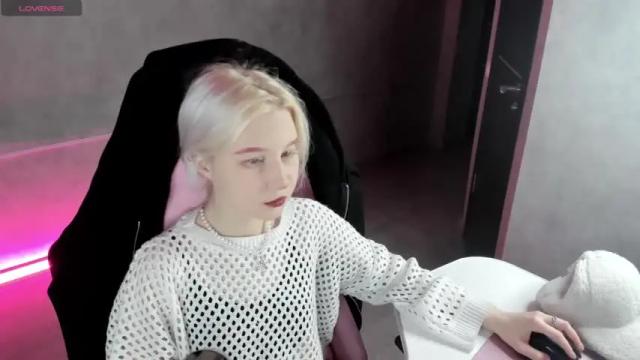 Image 2 of vivian_got Stream on Chaturbate on 12 months ago