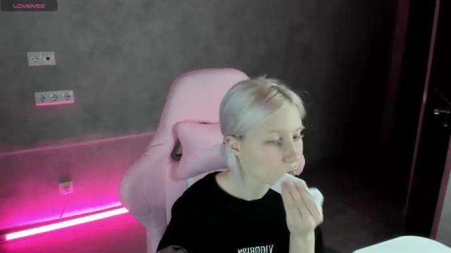 Image 12 of vivian_got Stream on Chaturbate on 12 months ago