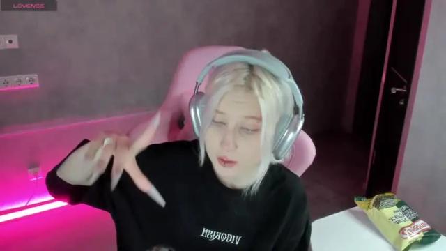 Image 10 of vivian_got Stream on Chaturbate on 12 months ago