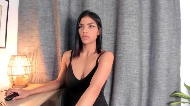 Image 11 of vivian_sanchez_18 Stream on Chaturbate on 19 months ago