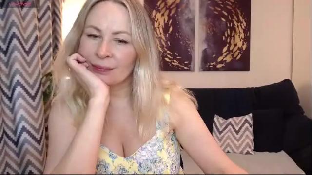 Image 3 of vivian_soul Stream on Chaturbate on 25 days ago