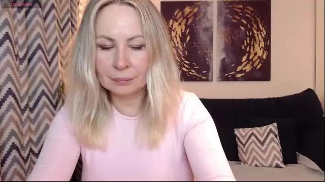 Image 11 of vivian_soul Stream on Chaturbate on 24 days ago