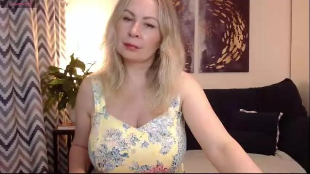 Image 12 of vivian_soul Stream on Chaturbate on 22 days ago