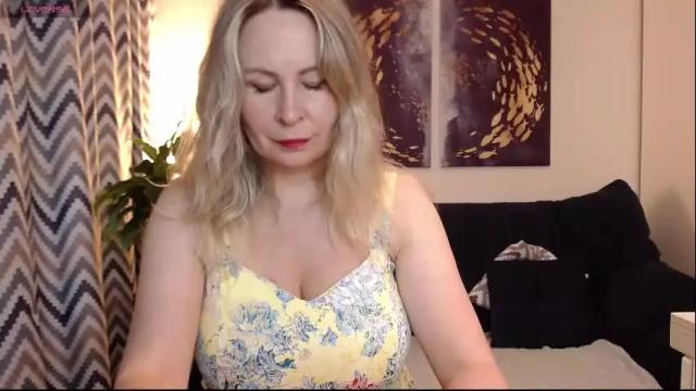 Image 6 of vivian_soul Stream on Chaturbate on 2 days ago