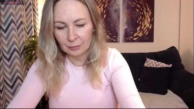 Image 2 of vivian_soul Stream on Chaturbate on 1 month ago