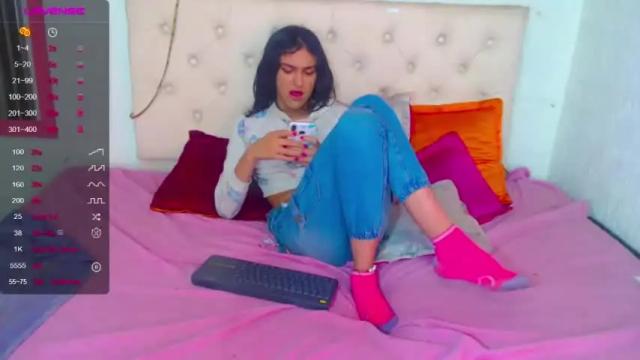 Image 12 of viviana1v Stream on Chaturbate on 25 months ago