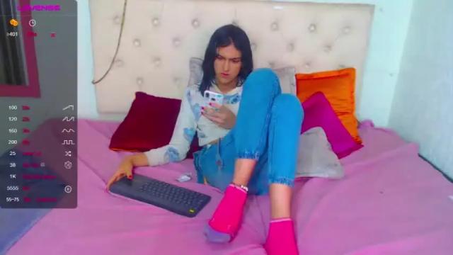 Image 7 of viviana1v Stream on Chaturbate on 25 months ago