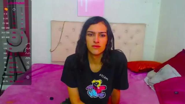 Image 3 of viviana1v Stream on Chaturbate on 24 months ago