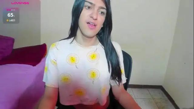 Image 3 of vivianalatin Stream on Chaturbate on 2 months ago
