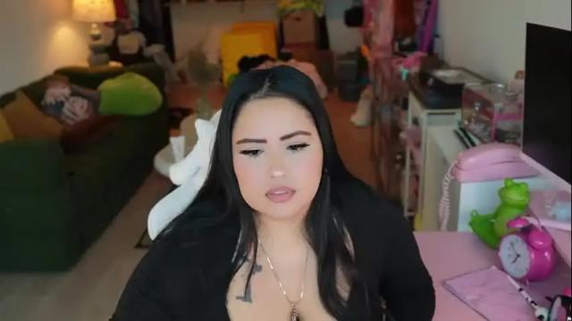 Image 10 of vivianaortega Stream on Chaturbate on 21 days ago