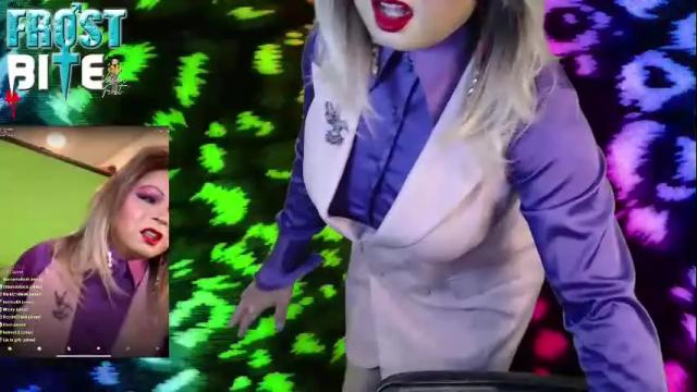 Image 2 of vivianfrost Stream on Chaturbate on 1 month ago