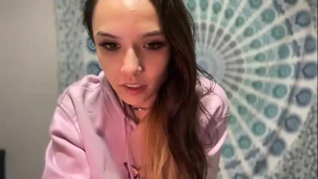 Image 12 of vivianitefalls Stream on Chaturbate on 17 months ago