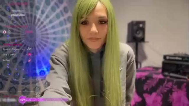 Image 2 of vivianitefalls Stream on Chaturbate on 16 months ago