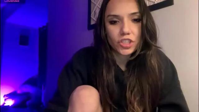 Image 3 of vivianitefalls Stream on Chaturbate on 4 months ago