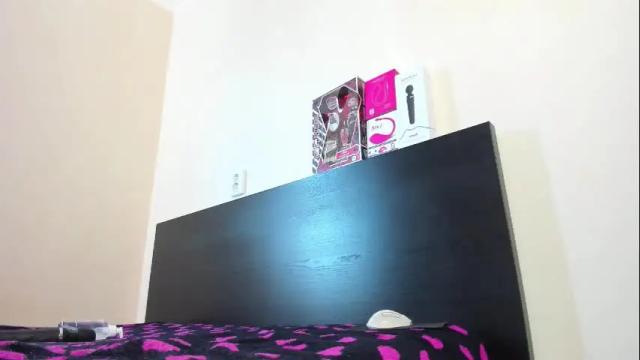 Image 3 of vivianmiller_ Stream on Chaturbate on 1 month ago