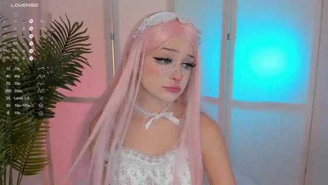 Image 10 of vivianmooore Stream on Chaturbate on 18 months ago