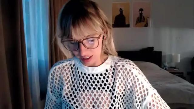 Image 3 of vivica_coke Stream on Chaturbate on 2 months ago