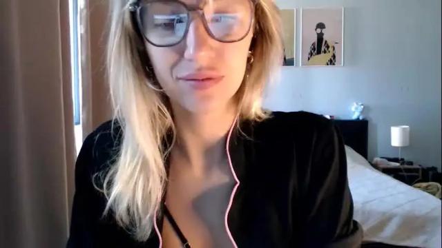 Image 6 of vivica_coke Stream on Chaturbate on 1 month ago