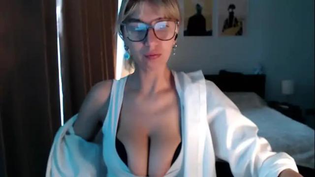 Image 12 of vivica_coke Stream on Chaturbate on 1 month ago