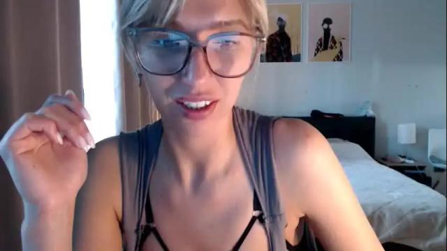 Image 8 of vivica_coke Stream on Chaturbate on 1 month ago