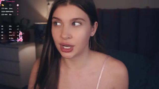Image 3 of vivid_girls Stream on Chaturbate on 12 days ago