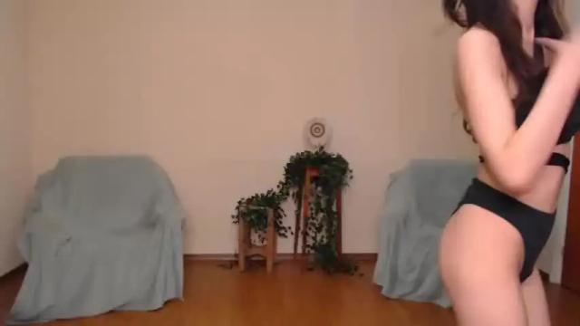 Image 7 of vivienneclement Stream on Chaturbate on 13 months ago