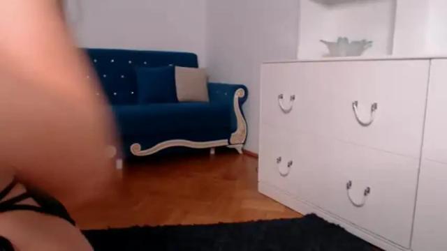 Image 11 of vivienneclement Stream on Chaturbate on 2 months ago