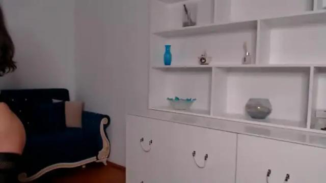 Image 8 of vivienneclement Stream on Chaturbate on 1 month ago