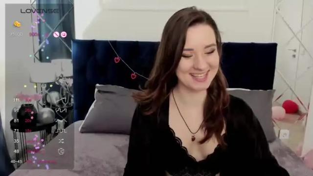 Image 8 of vivienparis Stream on Chaturbate on 16 months ago