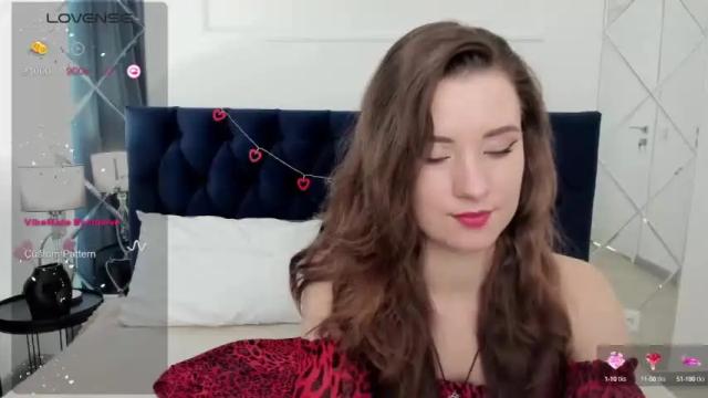 Image 2 of vivienparis Stream on Chaturbate on 14 months ago