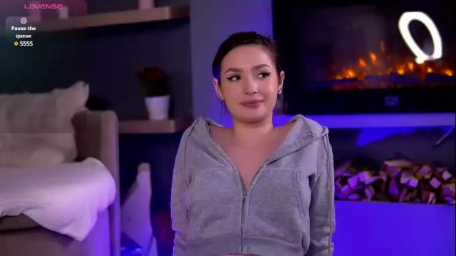 Image 11 of vixenamour Stream on Chaturbate on 27 days ago